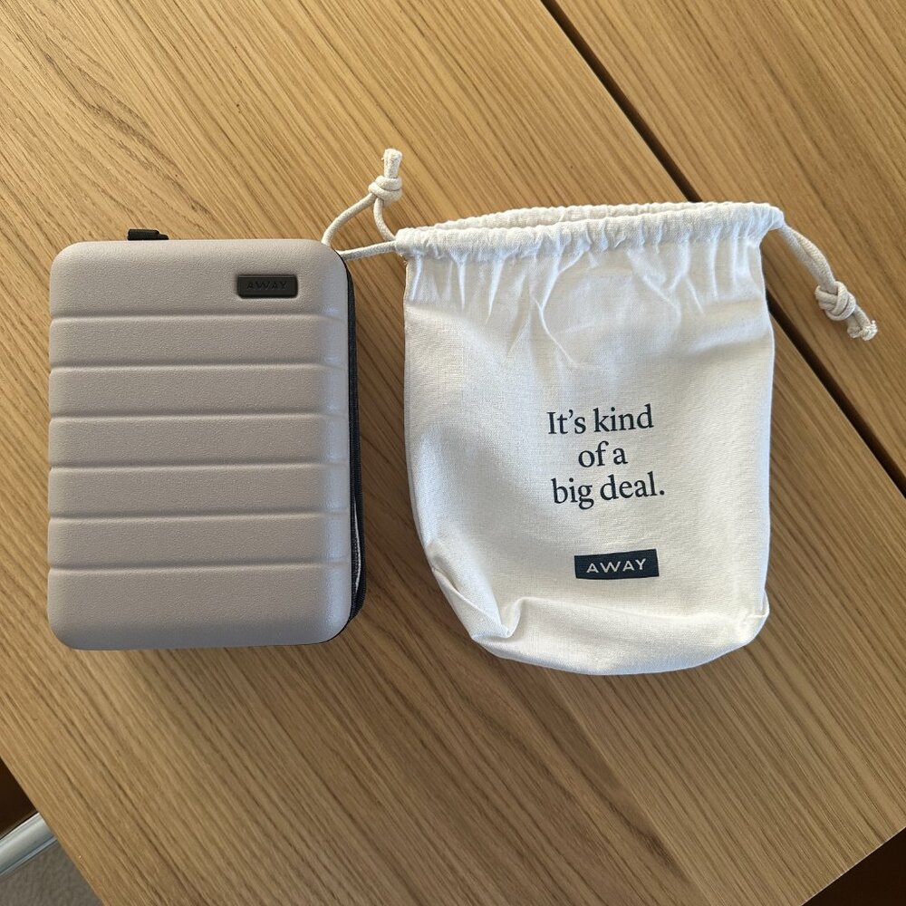 AWAY Mini Travel Case (sand)